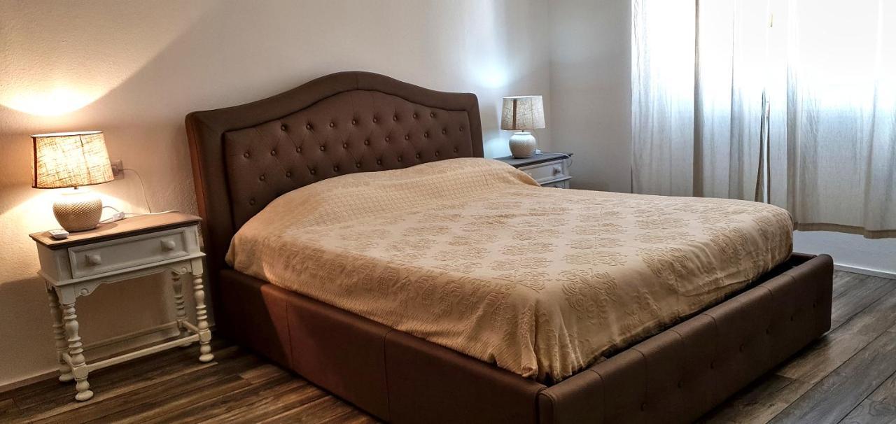 Nivalu' Guest House Olbia Bagian luar foto